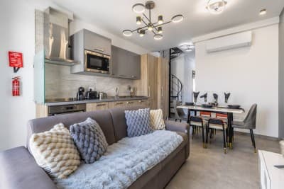 Oasis Penthouse Luxury Suite by Solea