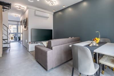 Oasis Penthouse Luxury Suite by Solea