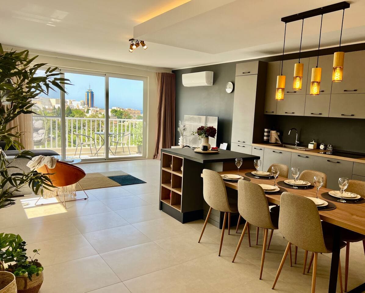 Valley Penthouse • Sea View • Balluta