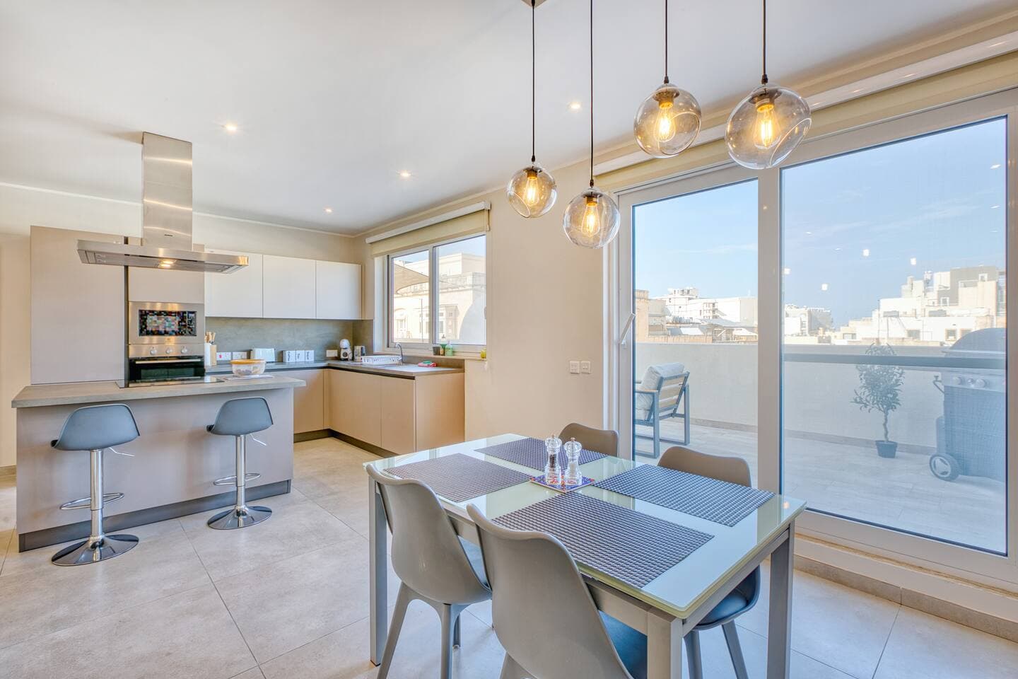 MareLuce Luxury Penthouse in Sliema by Solea