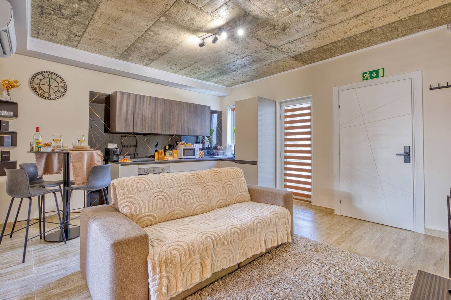Gabriel's - 2 bedroom Apartment by Solea