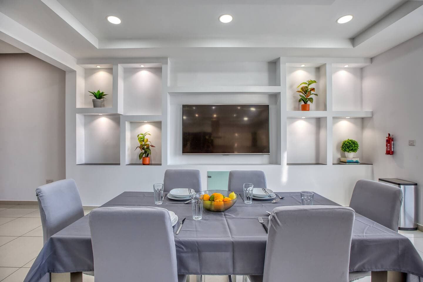 Silhouette by Solea – Contemporary Living
