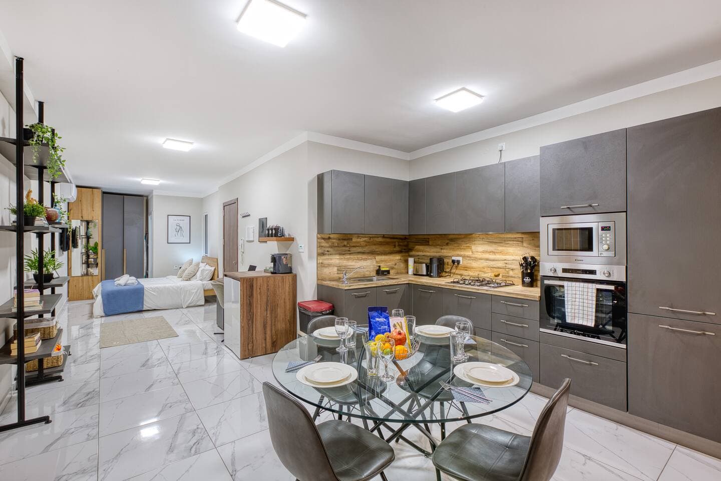 Misfits Studio Suites 3 by Solea