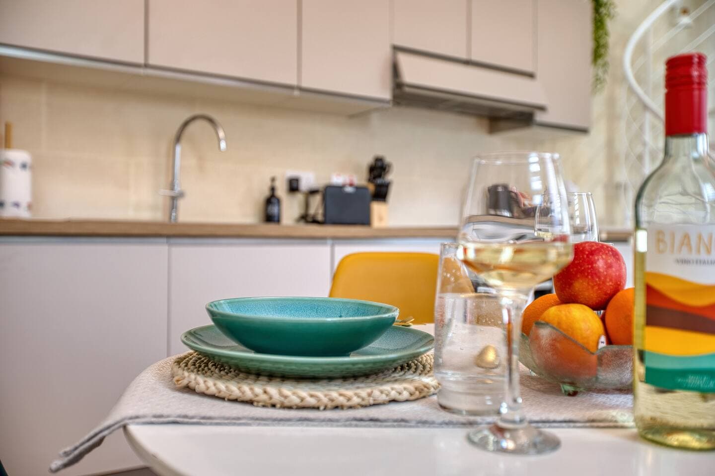 In-Nanna's Getaway - By Solea