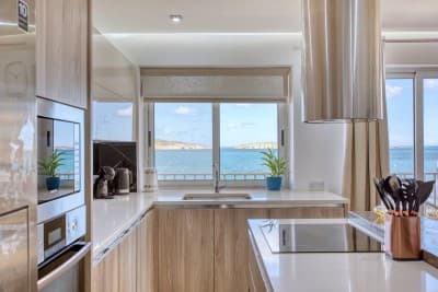 Gillieru - Sea views of St Paul's islands by Solea