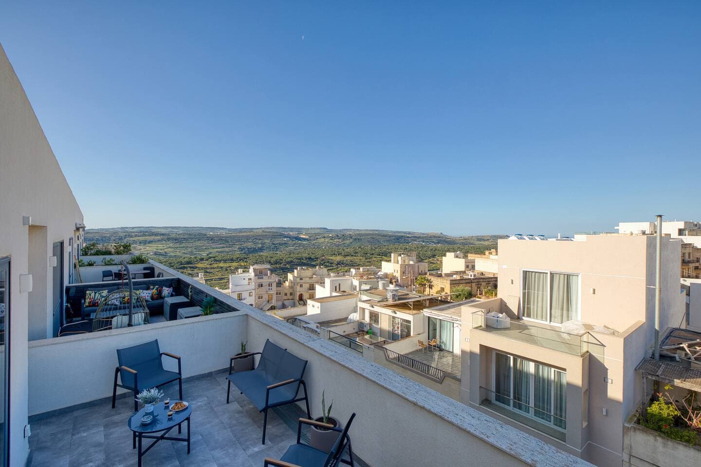 Town's End Views - By Solea Holiday Homes