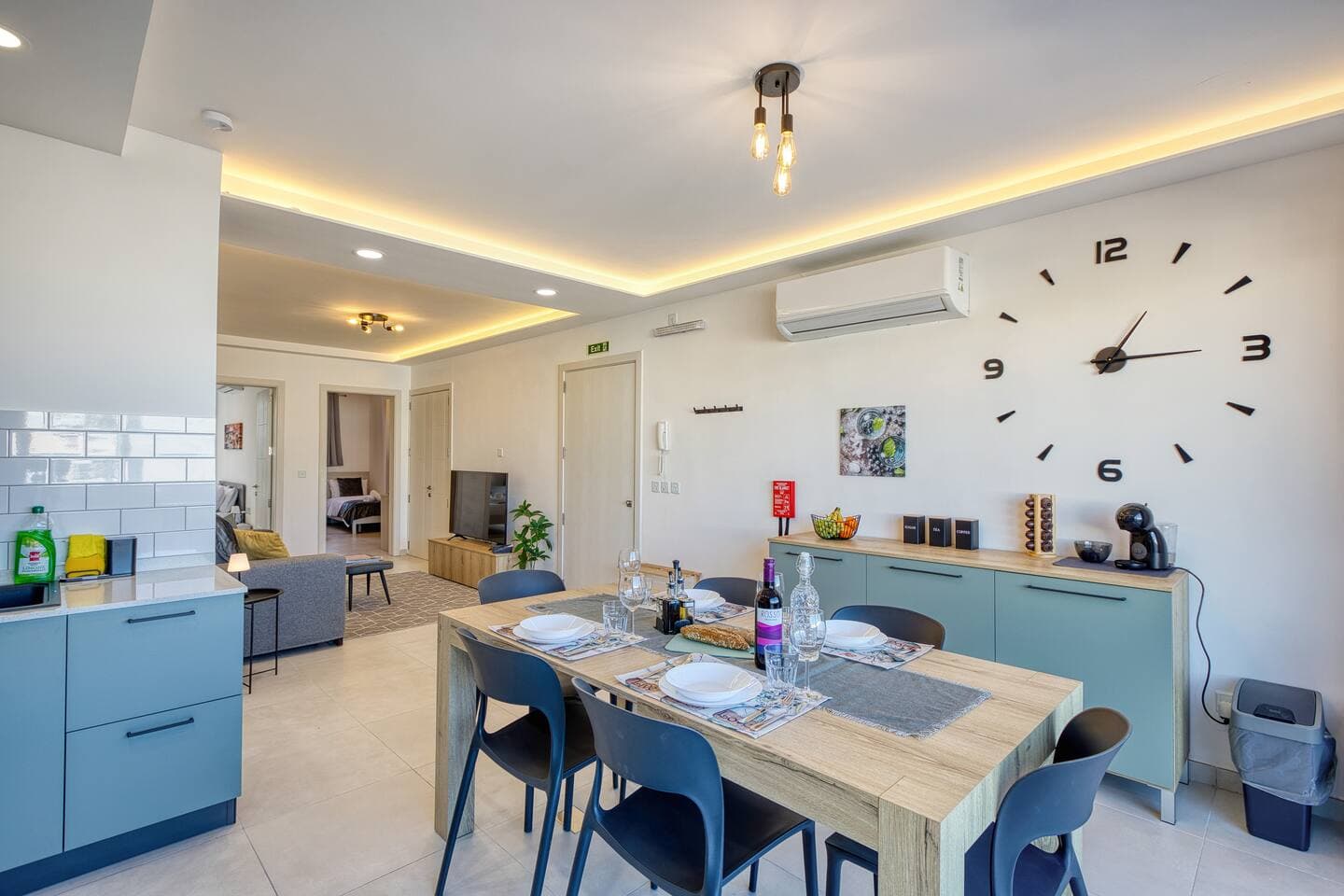 Town's End Views - By Solea Holiday Homes