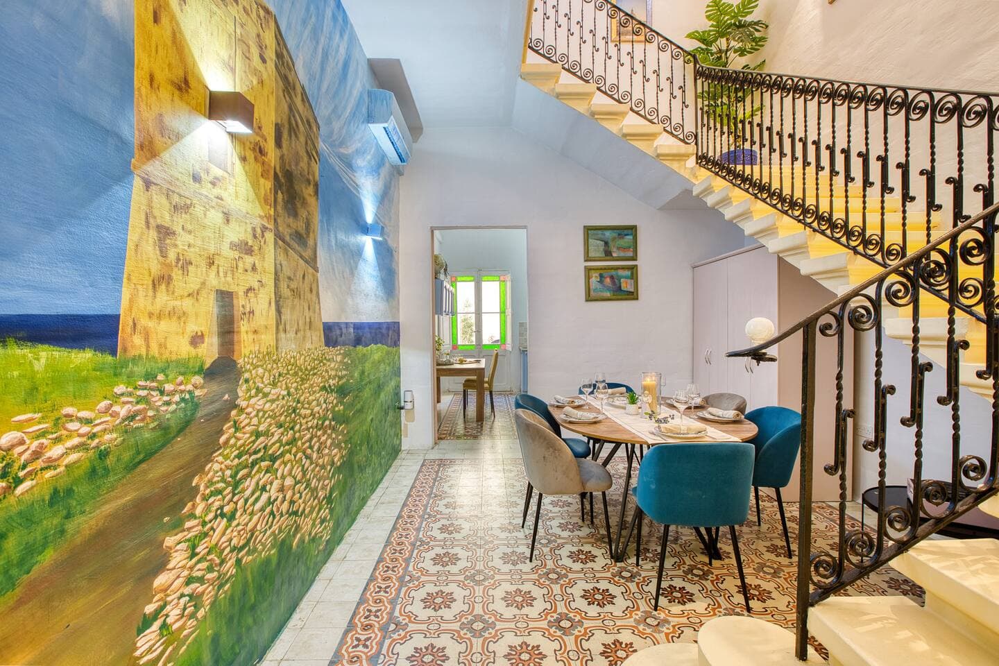 Philip Boutique Townhouse by the Sea