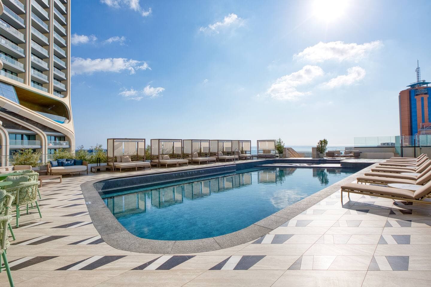 Mercury Tower Suite with Pool Access - by Solea
