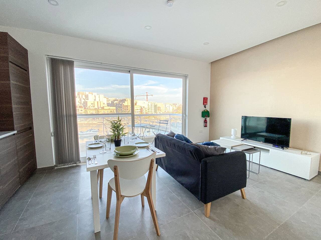 Sea front 3rd floor Apartment in Marsaskala by Solea