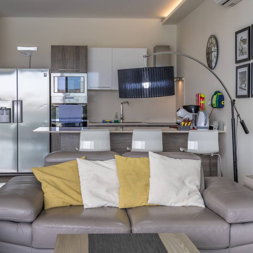 Avalon by the Sea - A Breath of Oceanfront Luxury